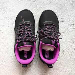 NWT New Balance Travail 412P1 Slip Resistant Alloy Toe shoes (Size: 6 wide)